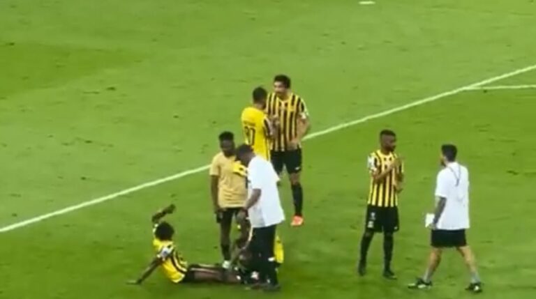 بالفيديو.. جمهور الاتحاد لـ اللاعبين: نبغى السوبر