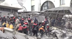 حصيلة ضحايا الزلزال في تركيا وسوريا حتى الآن