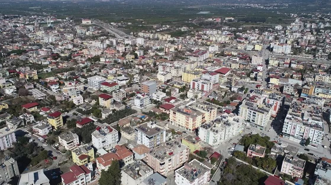 شاهد كيف نجت مدينة تركية من الزلزال المدمر؟