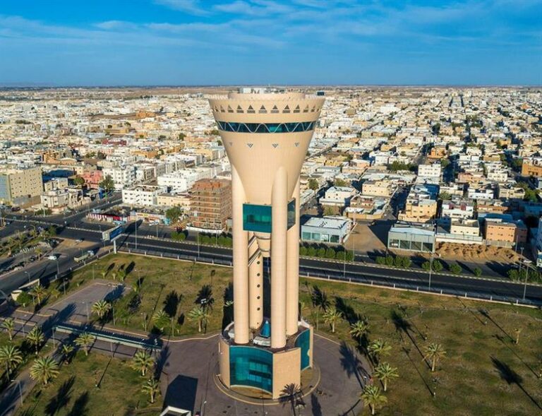 خلاف يتسبب في مقتل أب وابنه في تبوك