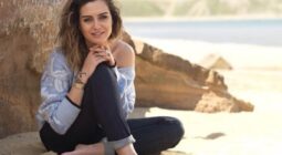 الممثلة التركية بيرجي اكلاي تسيء للسعودية بسبب هذه التغريدة