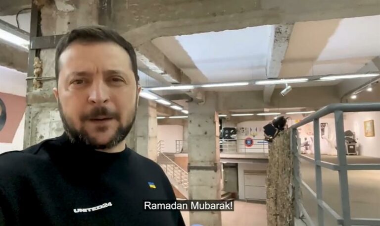 بالفيديو.. زيلينسكي: نرجو التخلص في شهر رمضان من شر الإلحاد الروسي