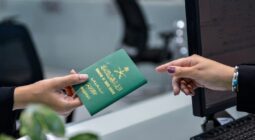 شروط إصدار جواز السفر لمن دون سن 21 عامًا في حال وفاة الأبوين