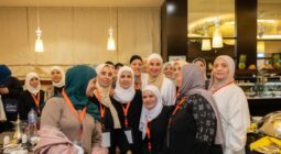 بالفيديو: الملكة رانيا تؤدي مناسك العمرة وتقيم مأدبة إفطار لعدد من الأردنيات