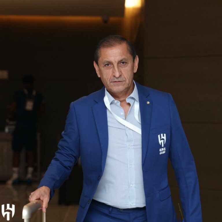 رقم رائع لمدرب الهلال بعد الفوز على الاتحاد في الكلاسيكو