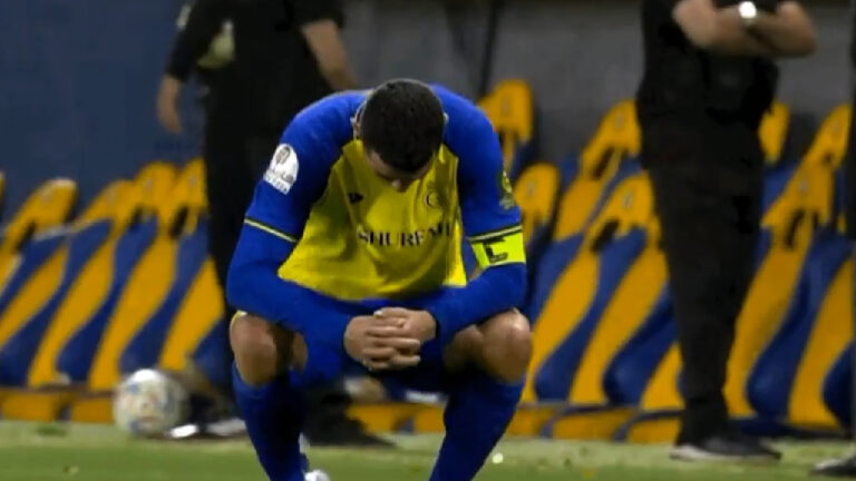 شاهد .. حسرة رونالدو بعد إقصاء النصر من بطولة كأس الملك