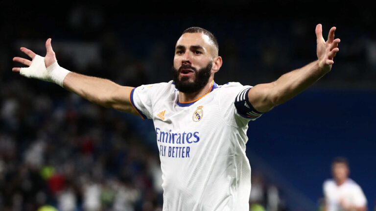 كريم بنزيما يتلقى عرضا رسميا من الاتحاد