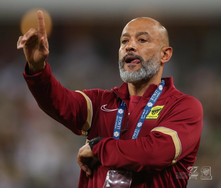 رقم صادم يُعاني منه مدرب الاتحاد قبل مباراة الشباب