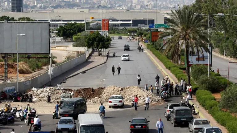اختطاف مواطن سعودي على طريق مطار بيروت.. والداخلية اللبنانية تُعلق