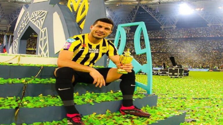 الاتحاد يتخذ قراراً بشأن مستقبل طارق حامد بعد التوصل لاتفاق مع اللاعب الفرنسي نجولو كانتي