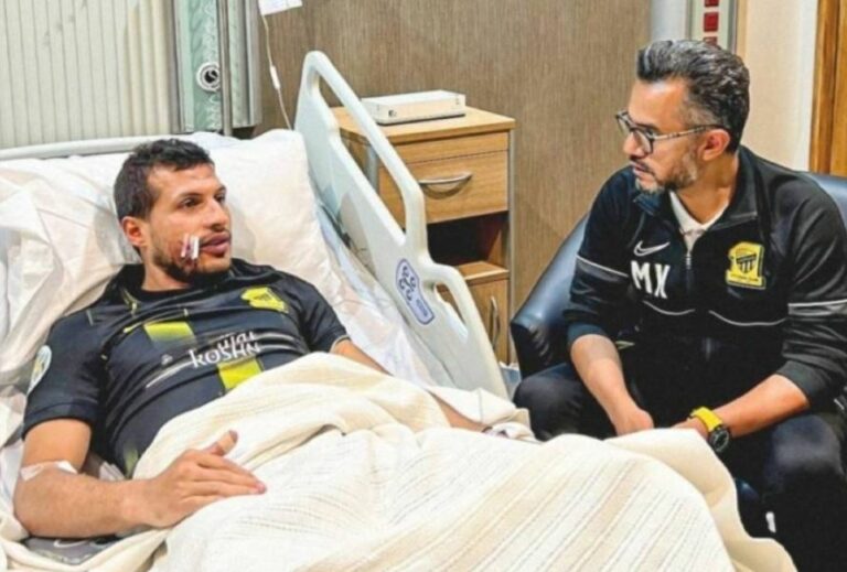 طارق حامد ينشر صورة لإصابته الصادمة في وجهه.. ويُعلق