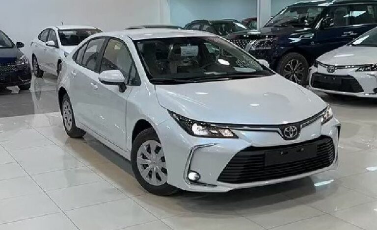 كشف تفاصيل جديدة عن سيارة تويوتا كورولا XLI 2024.. قوة المحرك والمزايا والسعر -فيديو