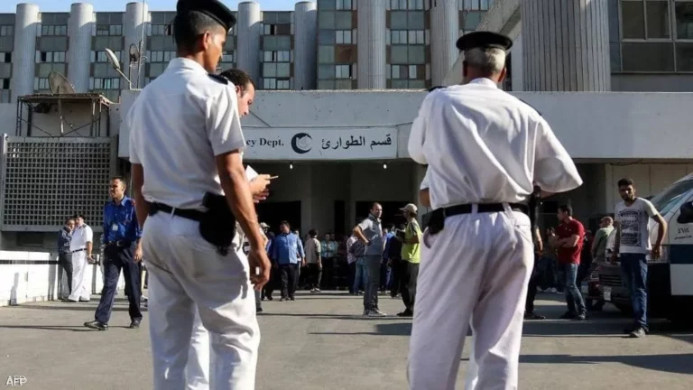 سيارة حكومية مصرية تنقل مخدرات بدلا من أوراق امتحانات الثانوية العامة !