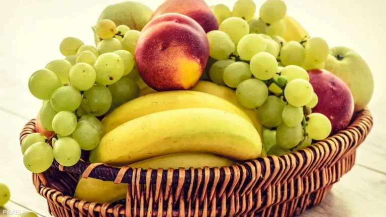 احرص على تناول هذه الفاكهة لدعم القلب وتحسين المزاج