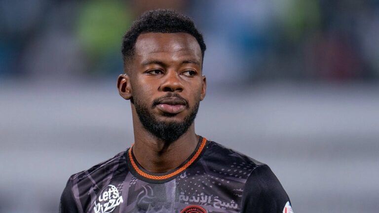 محامي: صفقة انتقال تمبكتي إلى الهلال غير صحيحة قانونيا -فيديو