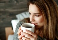 تحذير.. لا تشرب القهوة نهائيًّا بعد استيقاظك مباشرة