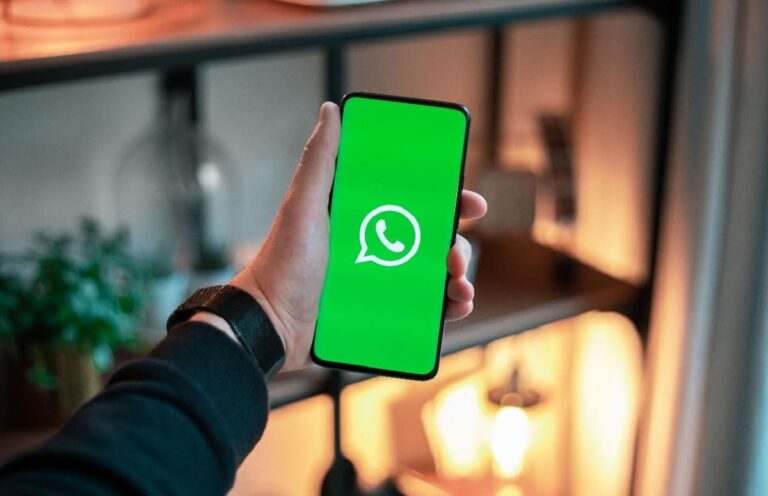 فيديو.. التقني عبدالله السبع يعلن عن توفر خدمة مكالمات الواتساب في المملكة بعد انتظار طويل