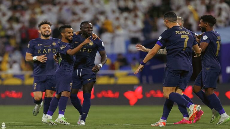 بعد 10 دقائق من طرحها.. جماهير النصر والطائي تنفد تذاكر المباراة