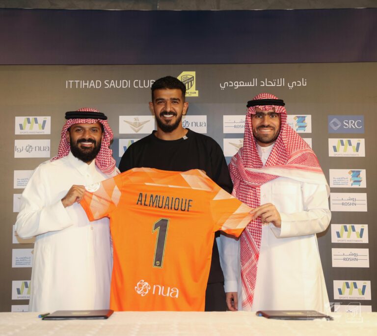 بالصور والفيديو: الإتحاد يتعاقد مع الحارس عبدالله المعيوف