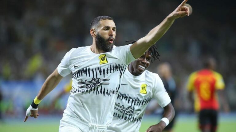 الكشف عن تفاصيل إصابة كريم بنزيما ومدة غيابه