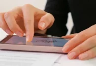 تعرف على طريقة توقيع المستندات على هاتف آيفون