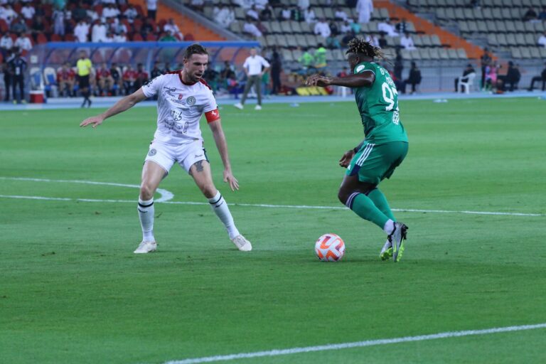 الأهلي والاتفاق يتعادلان سلبيا في الجولة الثامنة