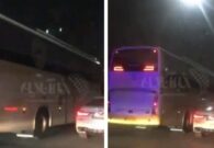 بعد إلغاء مباراته أمام سباهان.. بالفيديو: حقيقة تعرض حافلة الاتحاد للرشق بالحجارة في إيران