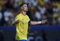 شاهد.. جورجينا صديقة رونالدو وابنهما في مباراة النصر والدحيل