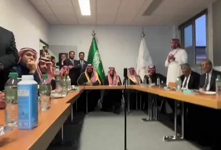 ردة فعل مليئة بالفرح..  ماذا فعل عادل الجبير ومسؤولين سعوديين لحظة فوز السعودية بتنظيم إكسبو 2030 ؟