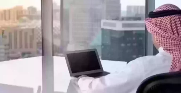 الوزراء يقر ضوابط للعمل خارج أوقات الدوام الرسمي وأيام العطل والعيدين