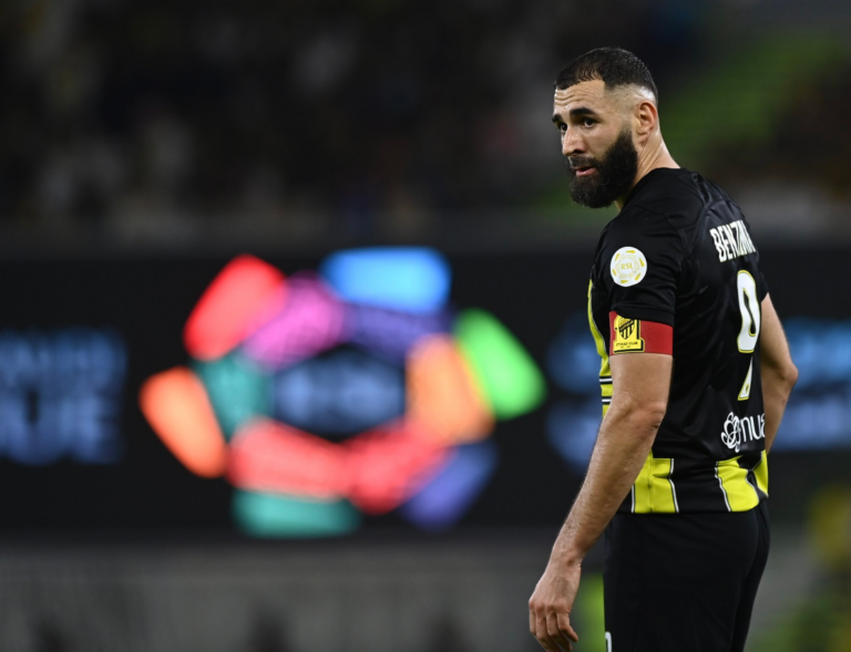 اهتمام فرنسي يُهدد استمرار بنزيما مع الاتحاد