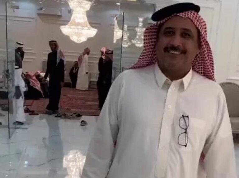 مقطع فيديو لمشجع نصراوي يثير جدلاً قبل مباراة الهلال والنصر