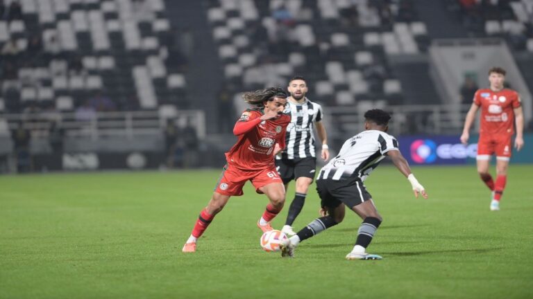 فيديو.. التعادل السلبي يحسم مواجهة الشباب والاتفاق.. وطرد 3 لاعبين