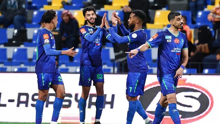 فيديو.. الفتح يهزم التعاون بثلاثية في دوري روشن