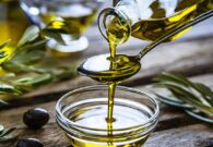 هل علب زيت الزيتون المصنوعة من الصفيح تسبب السرطان؟.. الخضيري يجيب ويحسم الجدل