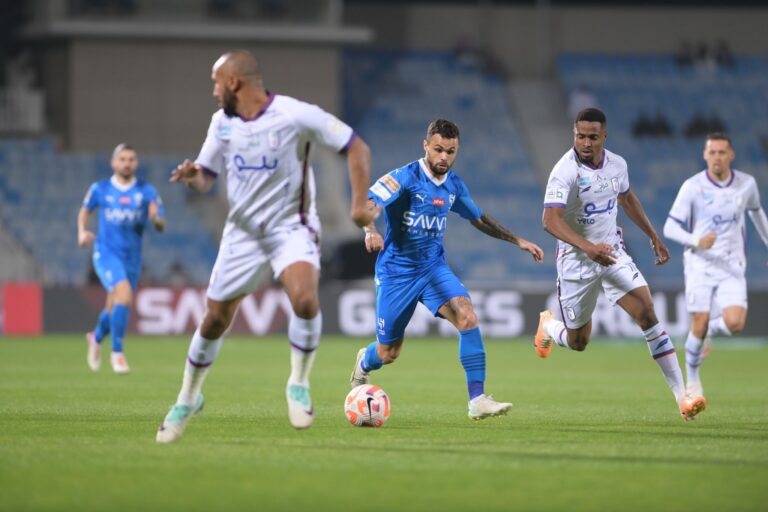 فيديو.. الهلال يُسحق أبها بسباعية في دوري روشن
