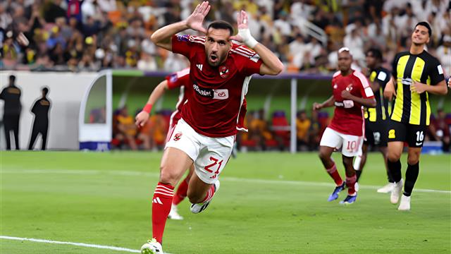 بالفيديو: لاعب الأهلي المصري يعتذر لجمهور الاتحاد بسبب احتفاليته
