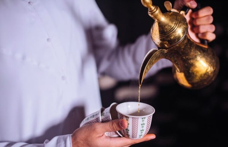 هل القهوة السعودية آمنة لمرضى القلب؟.. النمر يُجيب ويحسم الجدل