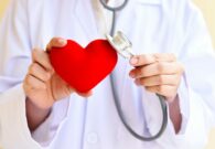 النمر يكشف عن 6 أسباب قد تقود لـ ارتفاع أنزيمات القلب
