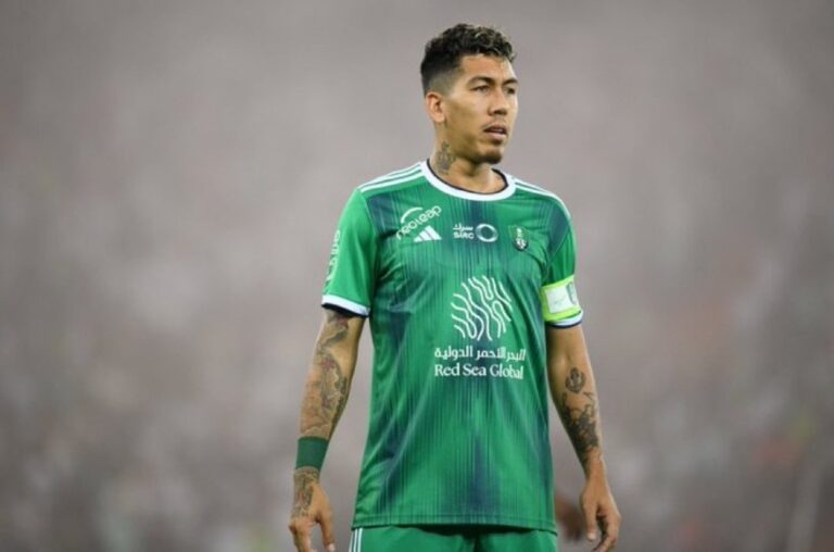 الأهلي يوافق على إعارة المهاجم البرازيلي فيرمينو .. بشرط