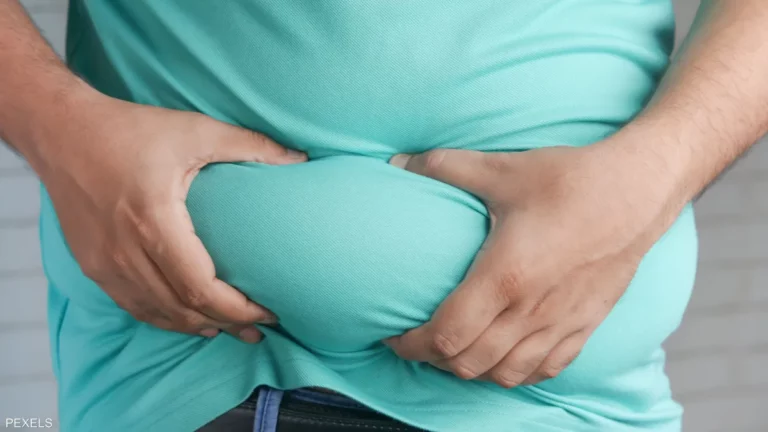تجنب هذا الطعام فورا للتخلص من دهون البطن سريعا