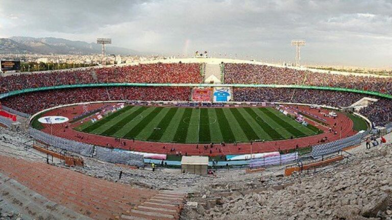 قبل مواجهة الهلال.. إزالة التماثيل وأي مدلولات غير رياضية بملعب نقش جهان