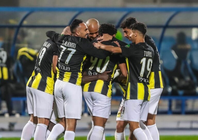 فيديو.. العميد يُسحق الفيصلي برباعية ويتأهل لنصف نهائي كأس الملك