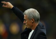 فيديو.. غضب كاسترو بعد إشهار حكم مباراة النصر والفيحاء البطاقة الصفراء على رونالدو