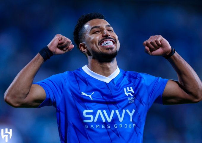 فيديو.. اعتداء لاعب سباهان على سالم الدوسري في مباراة الهلال
