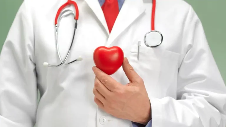 يهدد صحة القلب.. احذر الإفراط في تناول هذا الفيتامين