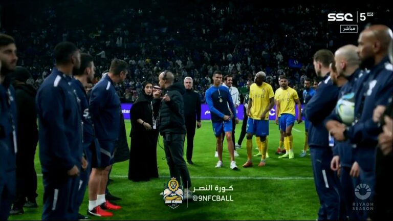 ردة فعل رونالدو الغاضبة أثناء تتويج الهلال بكأس موسم الرياض -فيديو