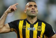 شاهد.. حمدالله يؤدي العمرة مع والدته في الحرم المكي