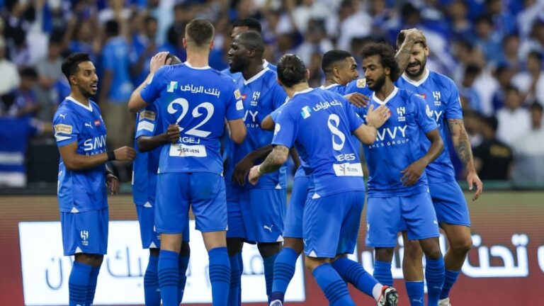 مفاجأة لإدارة الهلال بشأن طلب تأجيل مباراة الأهلي في الدوري