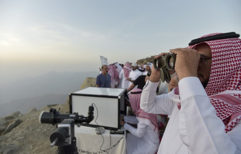 المحكمة العليا: غداً الاثنين أول أيام شهر رمضان المبارك